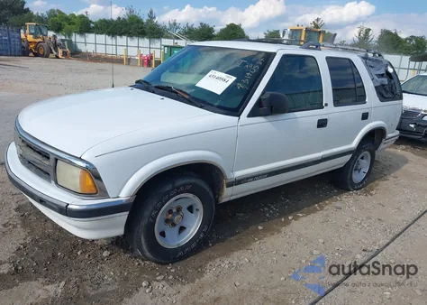 1996 Chevrolet Blazer from USA, damaged, VIN 1GNCS13W7T2105518